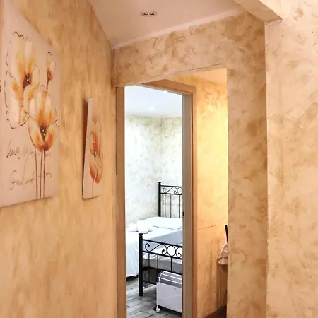 Liotru House Apartment *
